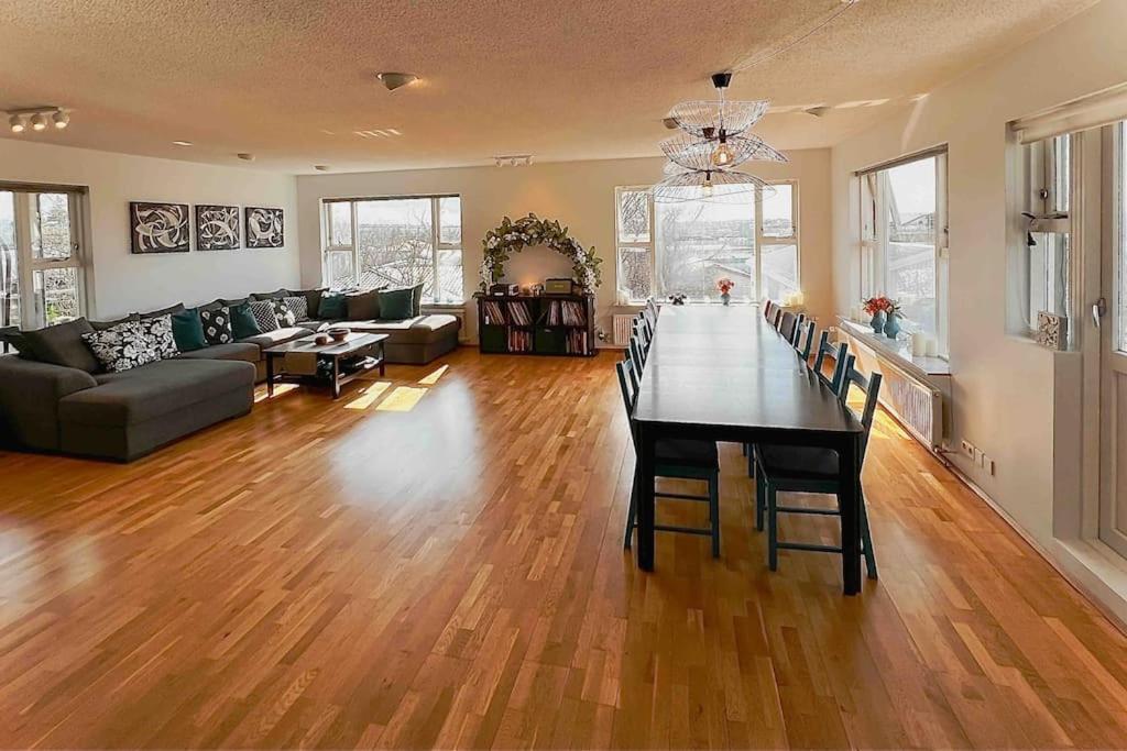 Family Friendly Close To Golden Circle And To Central! Apartment Reykjavik